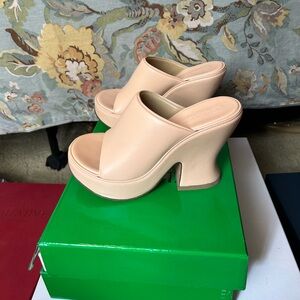 Bottega Venetia leather slides in macaron